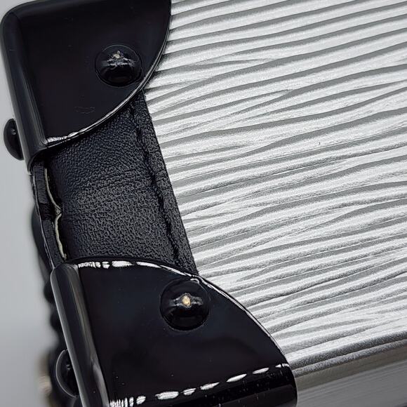 Louis Vuitton Epi Petite Malle Trunk Clutch Shoulder Bag M55309 in Silver - Picture 6 of 11